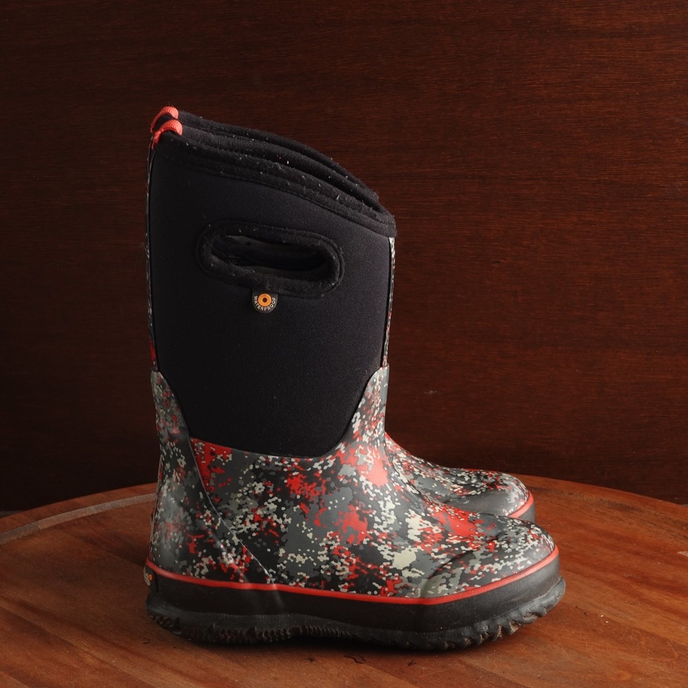 Bogs Boots Kids Size 12 Black Red Classic Camo Waterproof Chore Outdoor Utility